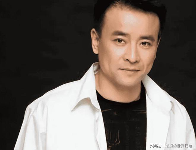 恩愛十幾年難抵殘酷現(xiàn)實(shí)？羅鋼娶小23歲郝蕾年齡差原來不算坎(圖14)